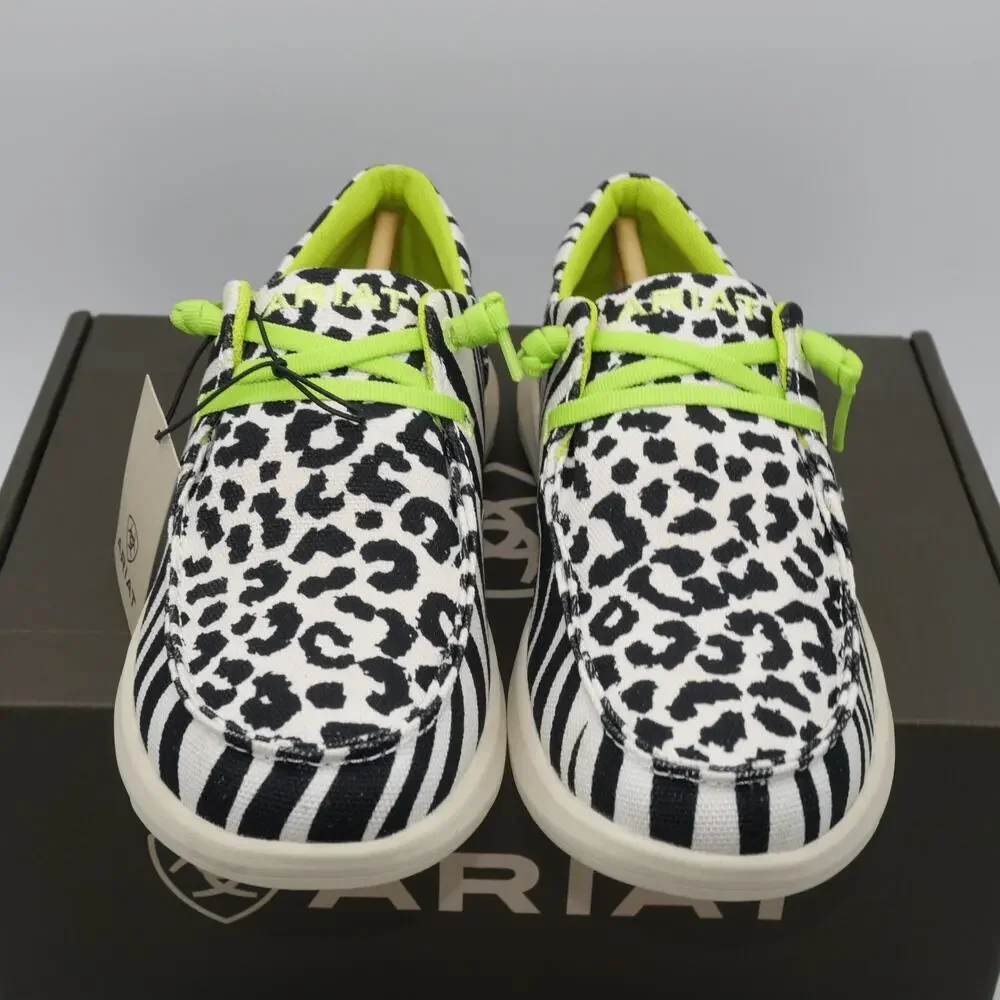 NEW Ariat Women's 6.5 Hilo Mocs Black White Animal Slip On Shoes - Picture 3 of 12